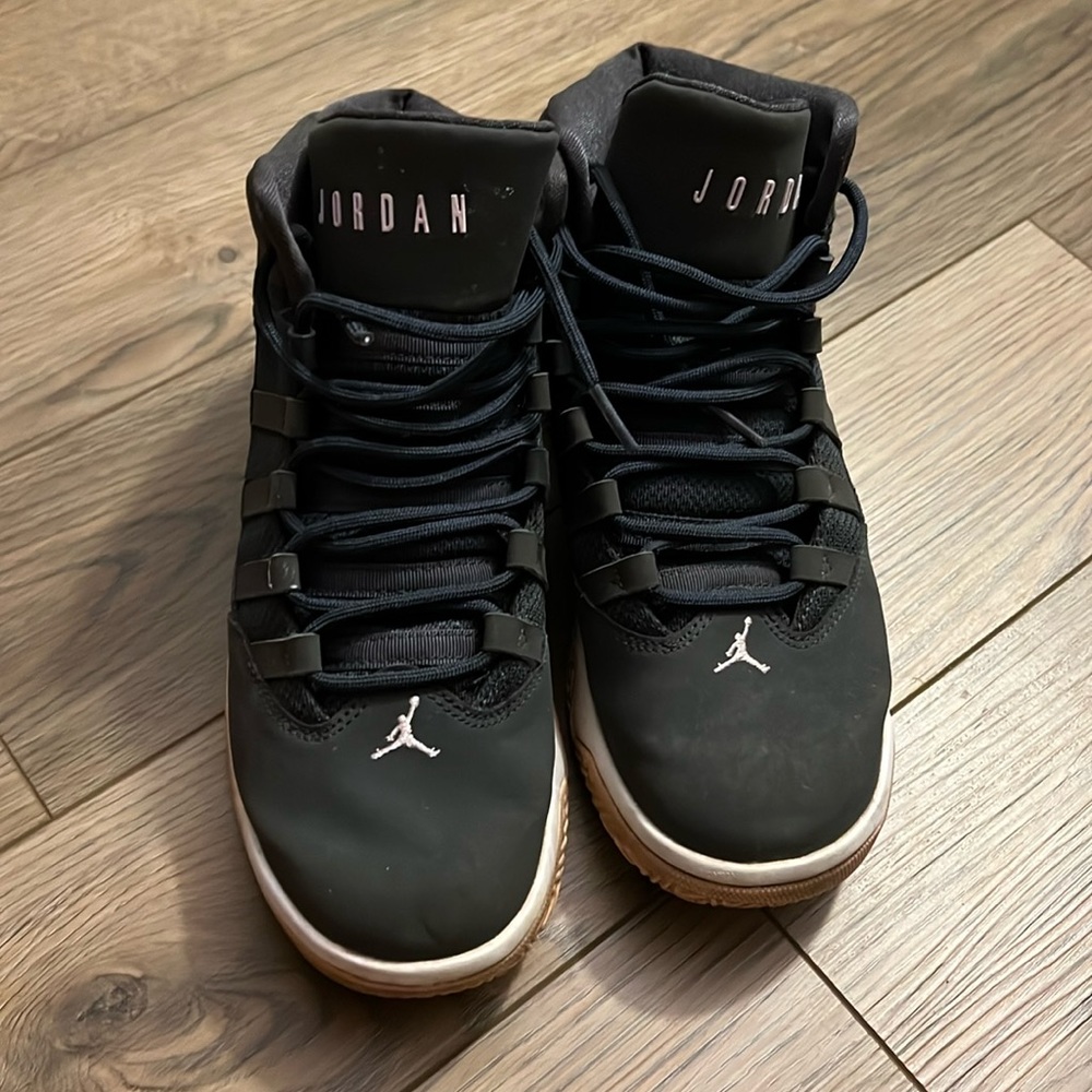 Girls high top Jordans